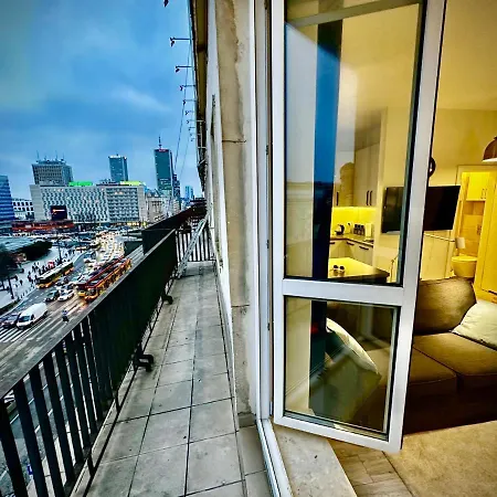 Super Forum 2 Metro Fast Wifi Netflix, Hbo, Appletv