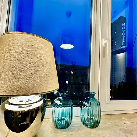 Super Forum 2 Metro Fast Wifi Netflix, Hbo, Appletv *