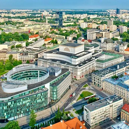 Apartment Super Forum 2 Metro Fast Wifi Netflix, Hbo, Appletv Warsaw