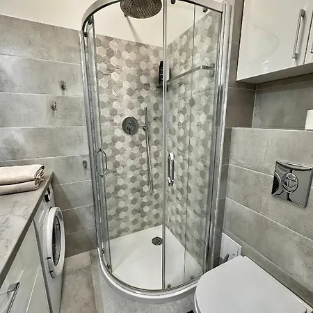 Super Forum 2 Metro Fast Wifi Netflix, Hbo, Appletv Apartamento Varsóvia