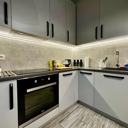 Super Forum 2 Metro Fast Wifi Netflix, Hbo, Appletv Apartamento