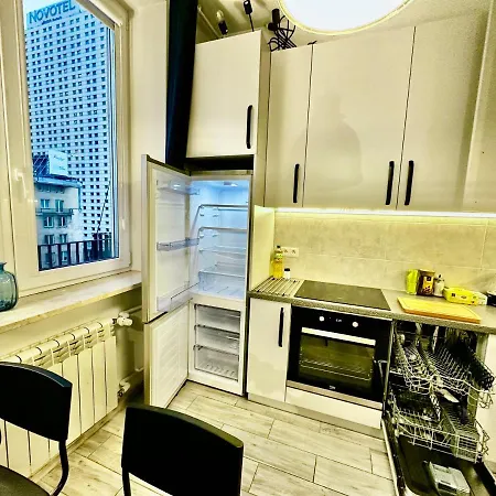 Super Forum 2 Metro Fast Wifi Netflix, Hbo, Appletv Apartamento *