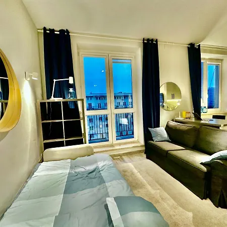 Super Forum 2 Metro Fast Wifi Netflix, Hbo, Appletv Apartamento