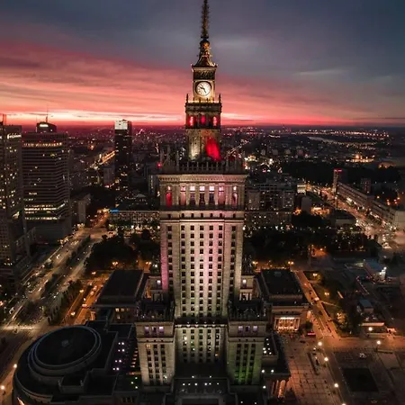 Super Forum 2 Metro Fast Wifi Netflix, Hbo, Appletv