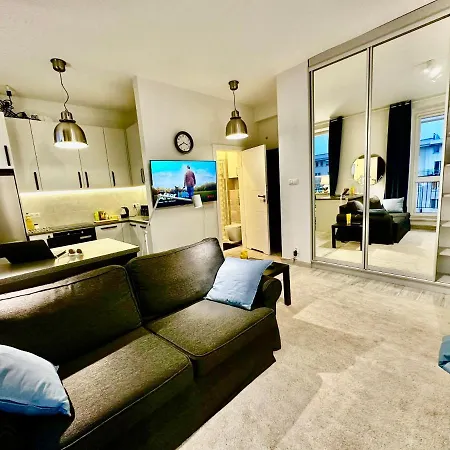 Super Forum 2 Metro Fast Wifi Netflix, Hbo, Appletv