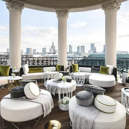 Super Forum 2 Metro Fast Wifi Netflix, Hbo, Appletv Lejlighed Warszawa