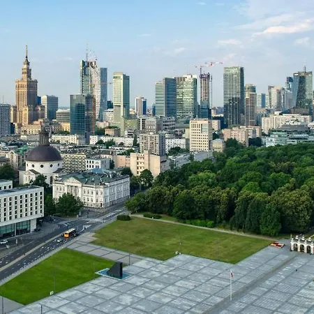 Super Forum 2 Metro Fast Wifi Netflix, Hbo, Appletv *