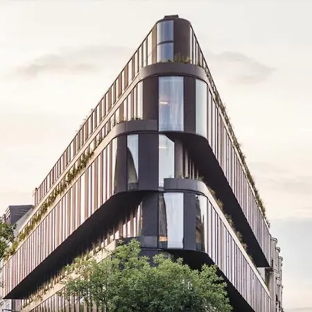 Super Forum 2 Metro Fast Wifi Netflix, Hbo, Appletv Apartamento